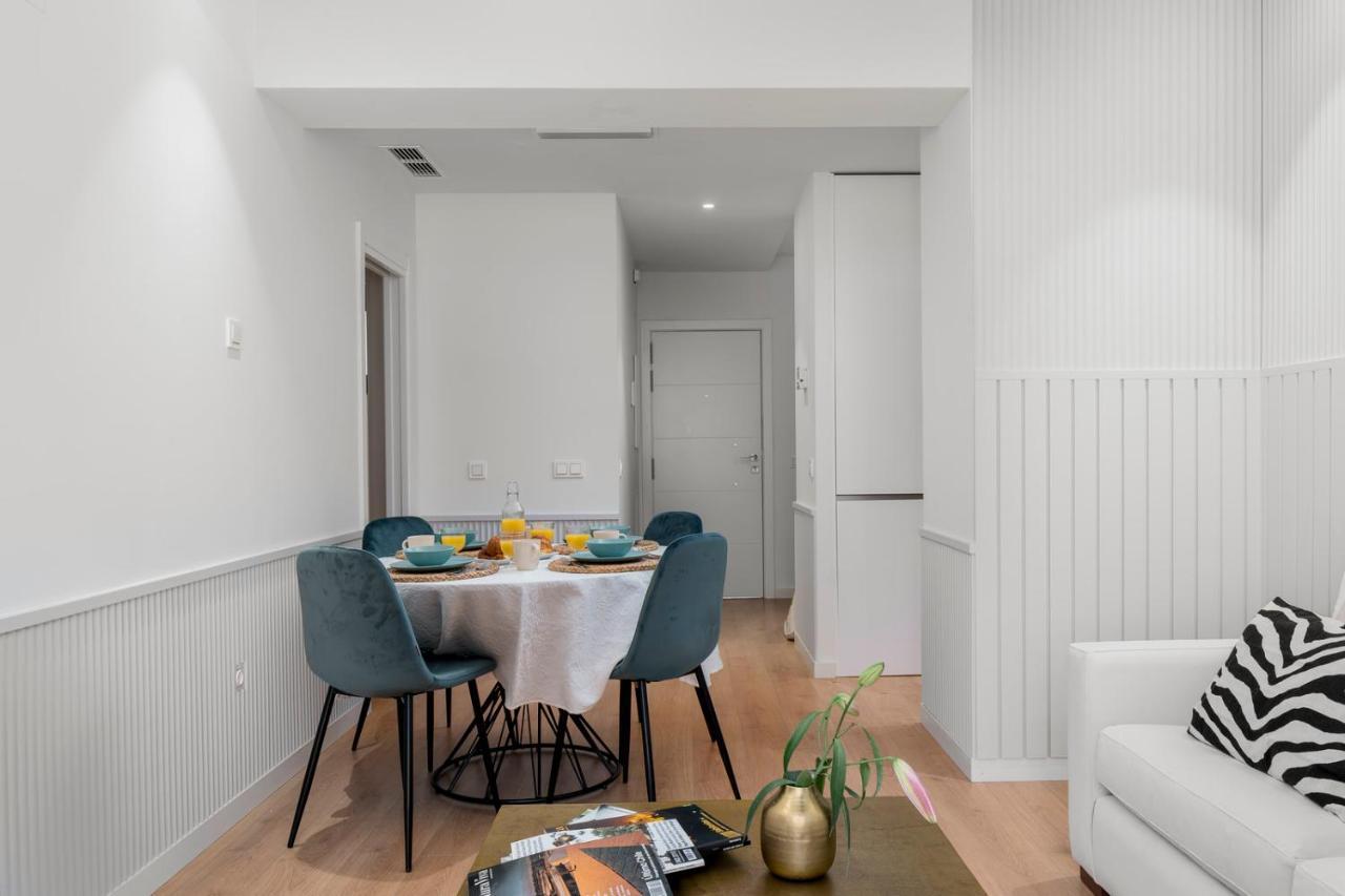 Atico Plaza Del Teatro 3 Habitaciones 马拉加 外观 照片