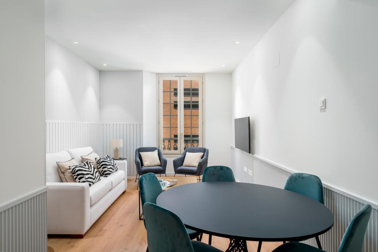 Atico Plaza Del Teatro 3 Habitaciones 马拉加 外观 照片