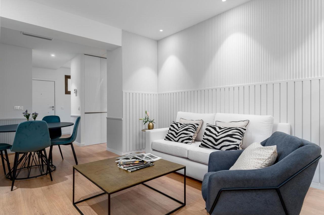 Atico Plaza Del Teatro 3 Habitaciones 马拉加 外观 照片