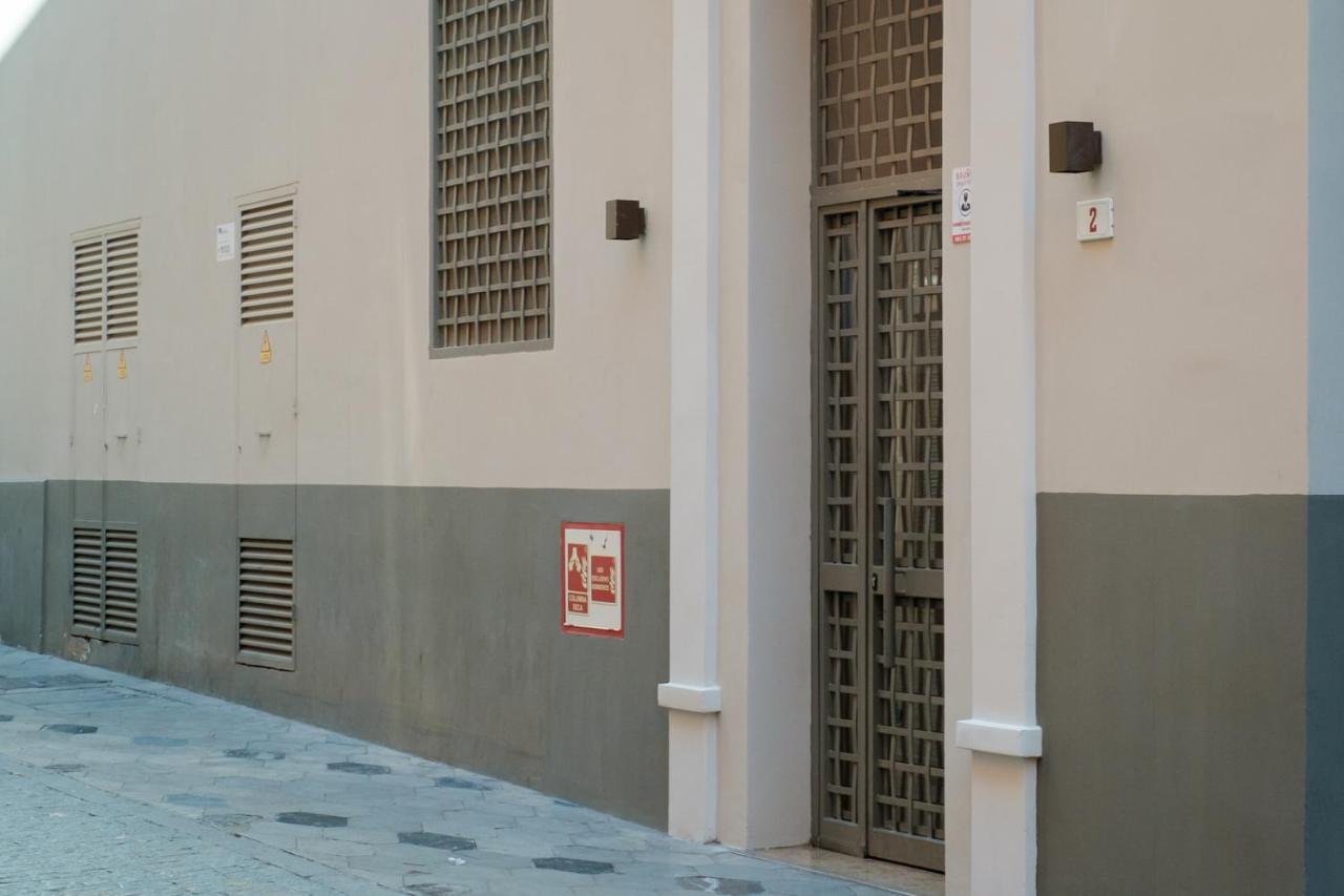 Atico Plaza Del Teatro 3 Habitaciones 马拉加 外观 照片